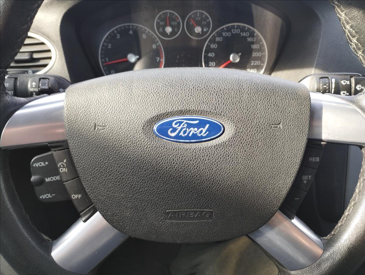 Ford Focus Kombi 1,6 l 74 kw