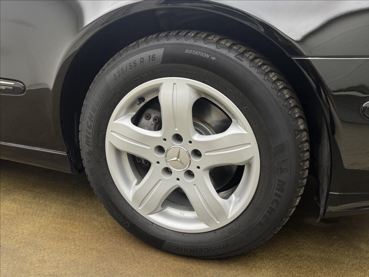 Mercedes-Benz Třídy E Kombi 3,0 l 170 kw