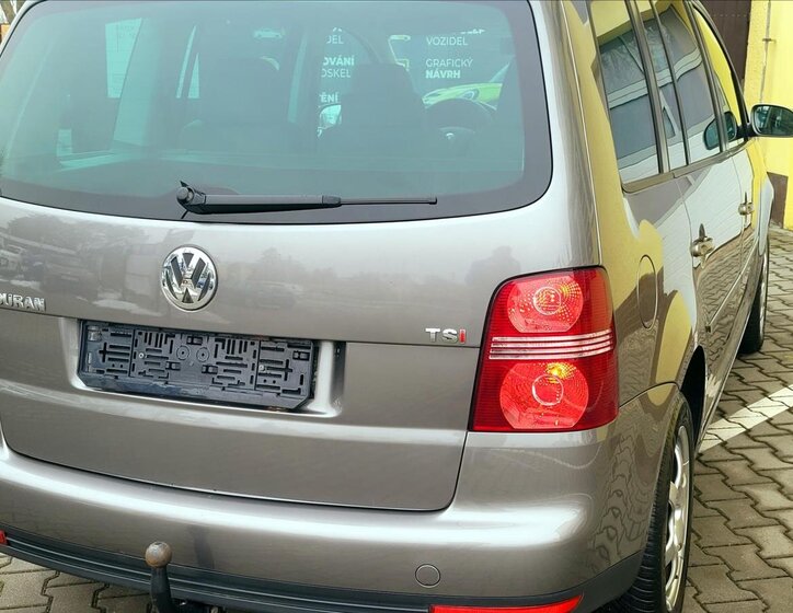 Volkswagen Touran Kombi 1,4 l 103 kw