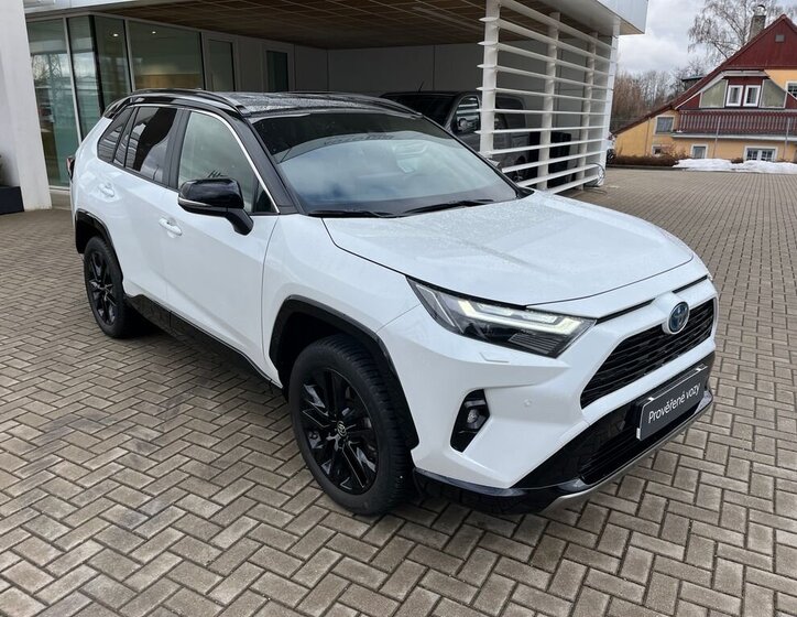 Toyota RAV4 SUV 2,5 l 131 kw