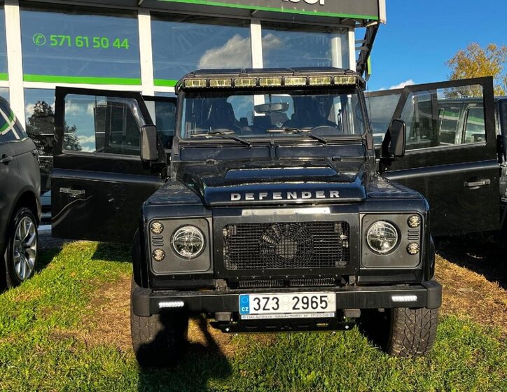 Land Rover Defender SUV / Terénní 2,2 l 90 kw