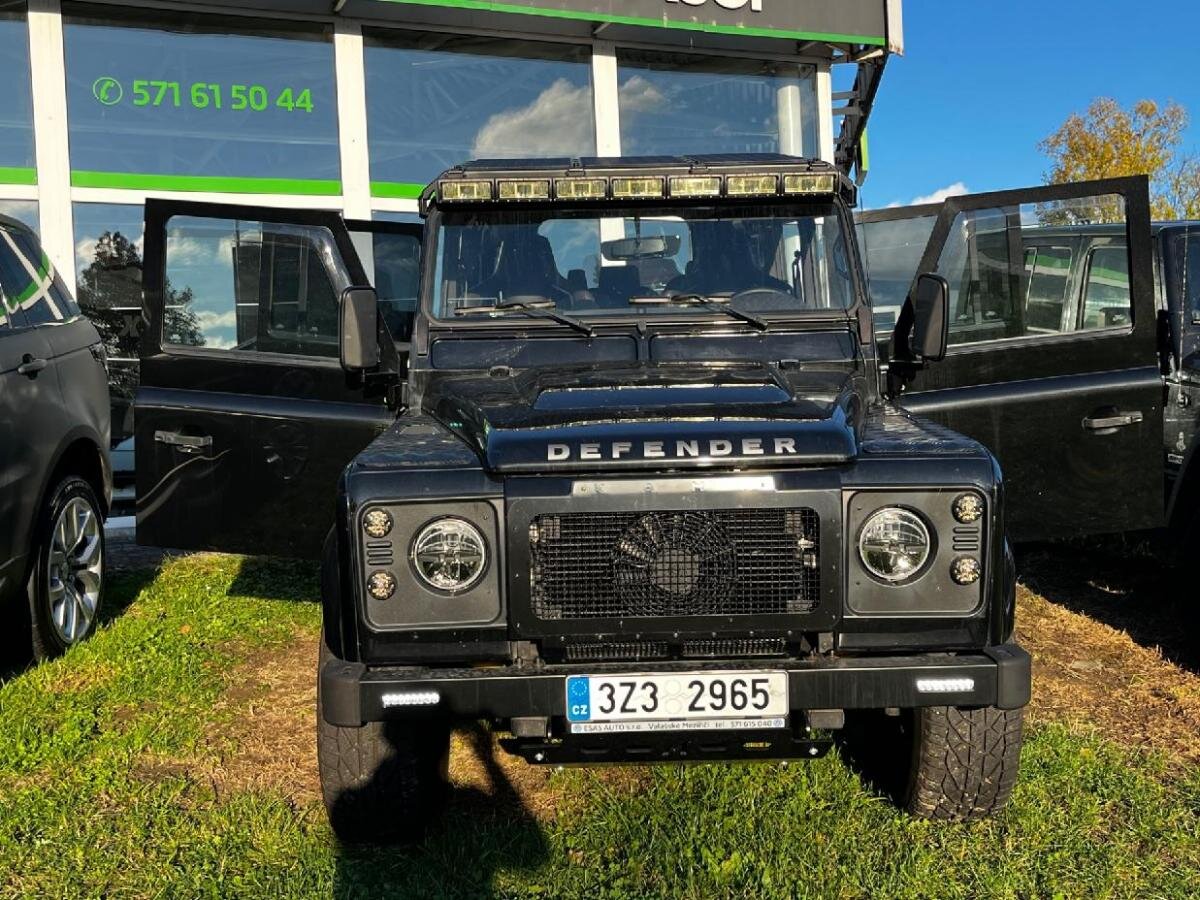 Land Rover Defender SUV / Terénní 2,2 l 90 kw