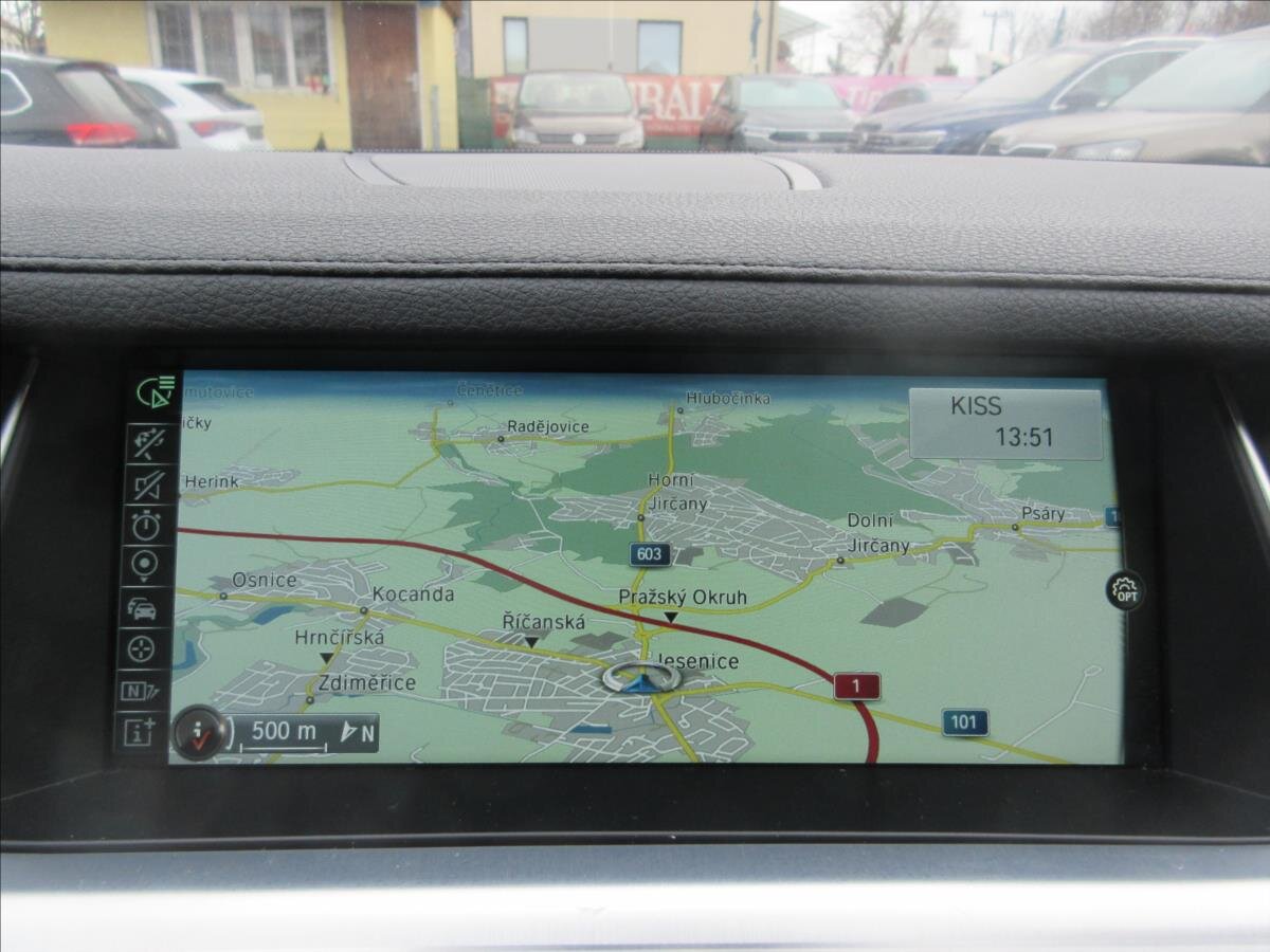 BMW Řada 7 Sedan 3,0 l 190 kw