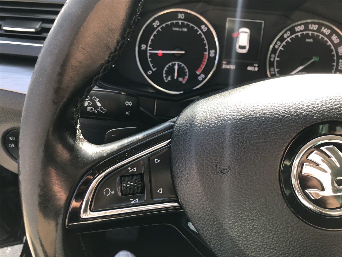 Škoda Superb Kombi 2,0 l 140 kw