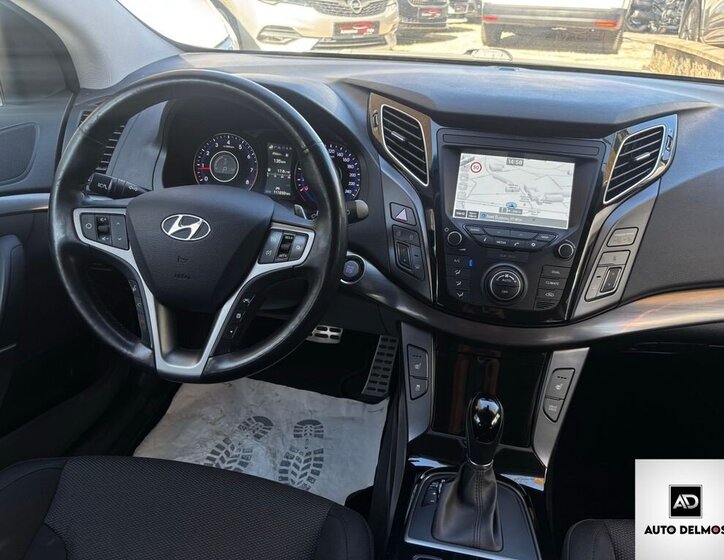 Hyundai i40 Kombi 2,0 l 121 kw