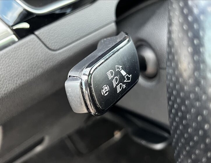 Volkswagen Passat Kombi 1,4 l 160 kw