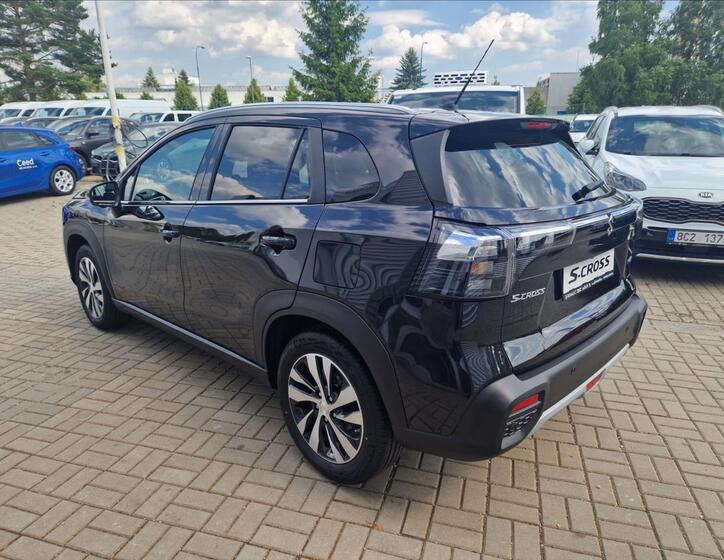 Suzuki S-Cross 5