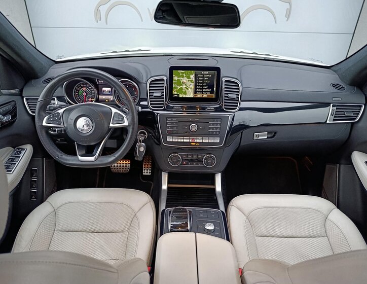 Mercedes-Benz GLS SUV 3,0 l 190 kw