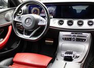 Mercedes-Benz Třídy E 12