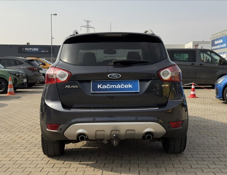 Ford Kuga SUV / Terénní 2,0 l 100 kw