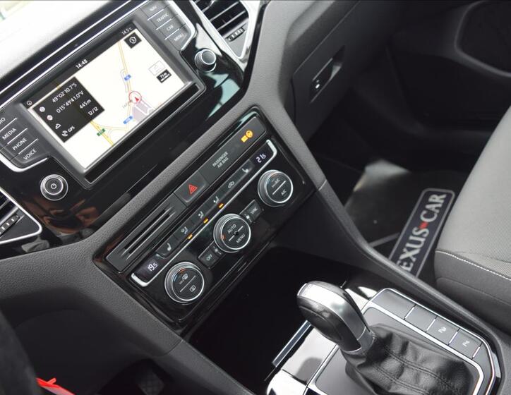 Volkswagen Golf Sportsvan 42