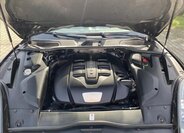 Porsche Cayenne SUV 3,0 l 184 kw