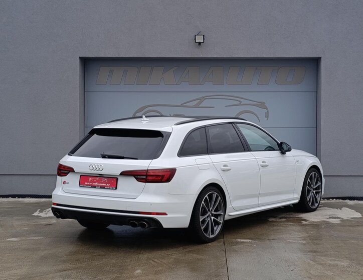 Audi S4 Kombi 3,0 l 260 kw