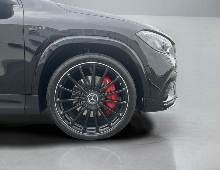 Mercedes-Benz GLA 15