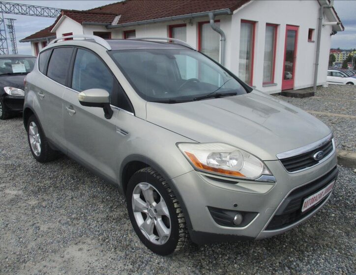 Ford Kuga SUV / Terénní 2,0 l 100 kw