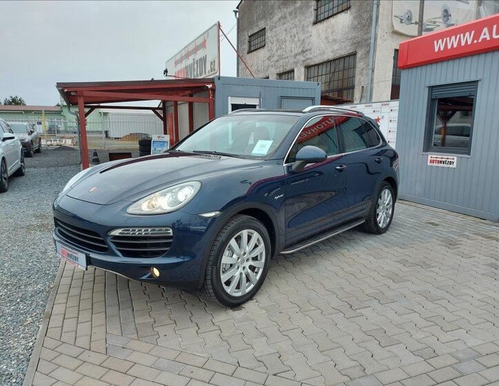 Porsche Cayenne SUV / Terénní 3,0 l 245 kw