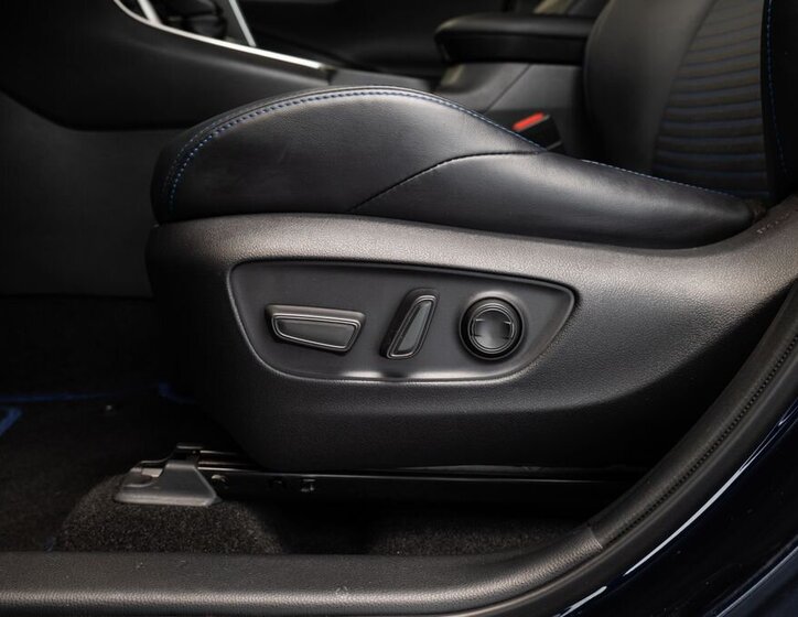 Toyota RAV4 SUV 2,5 l 131 kw