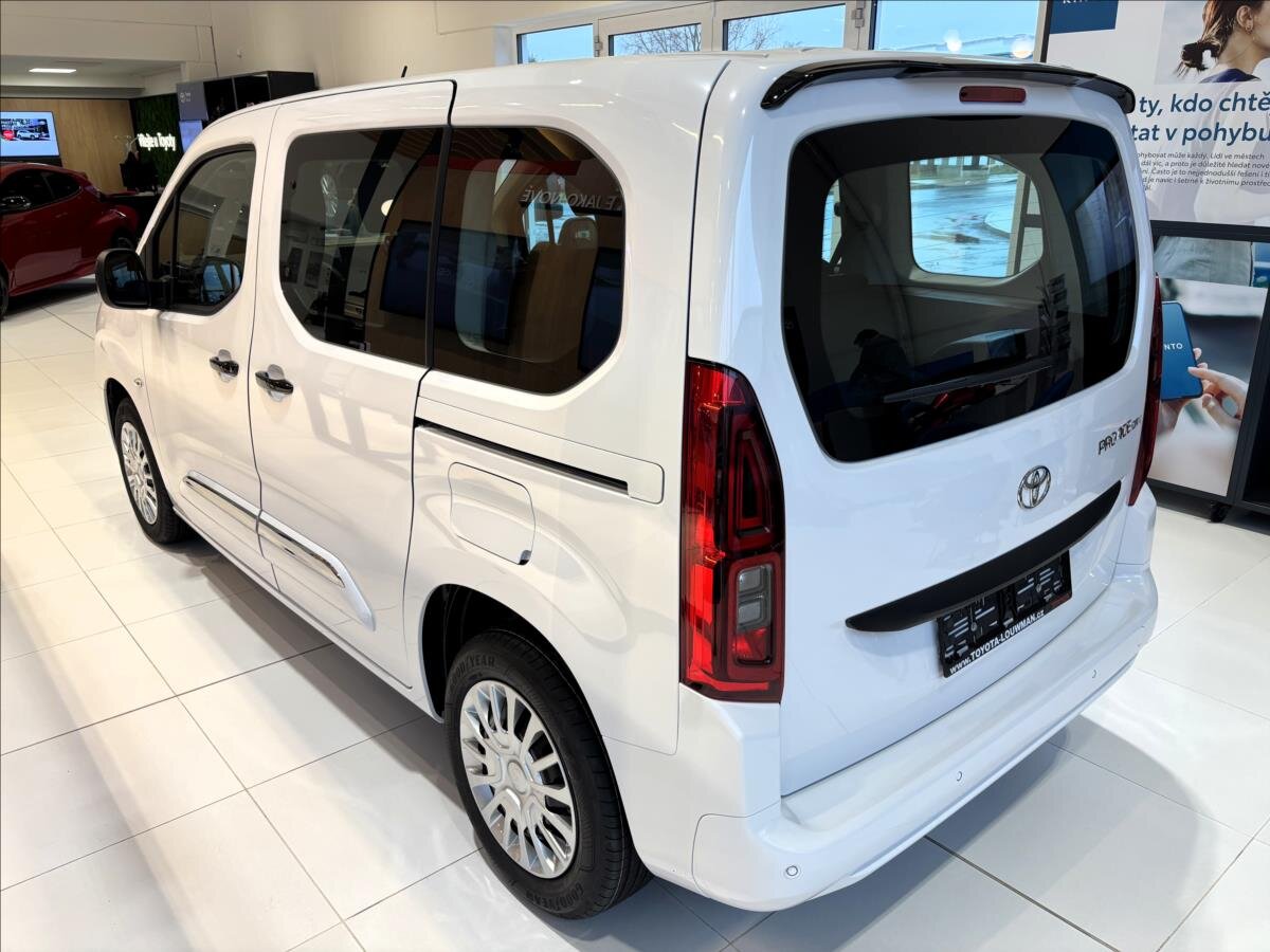 Toyota ProAce City Verso MPV 1,5 l 96 kw