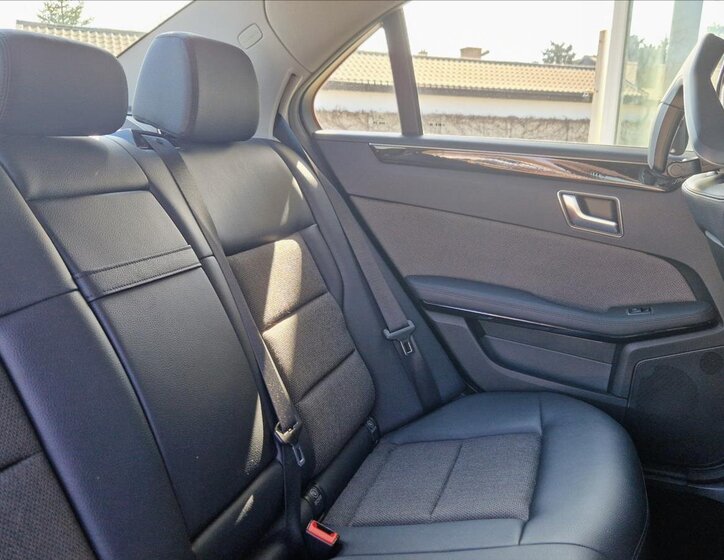 Mercedes-Benz Třídy E Sedan / Limuzína 3,0 l 195 kw