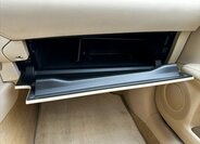 Lexus ES 300h Sedan / Limuzína 3,0 l 116 kw