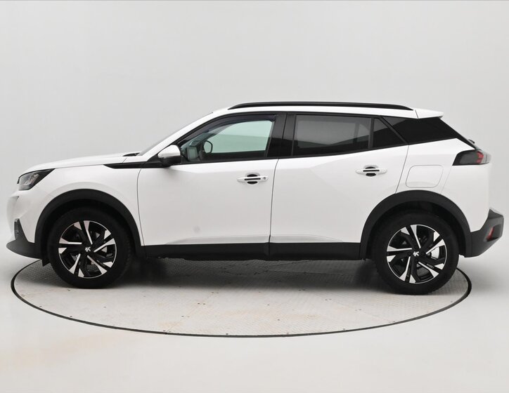 Peugeot 2008 SUV 1,5 l 81 kw