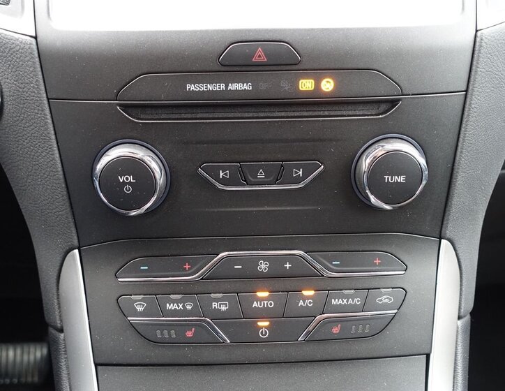 Ford S-MAX MPV 2,0 l 110 kw