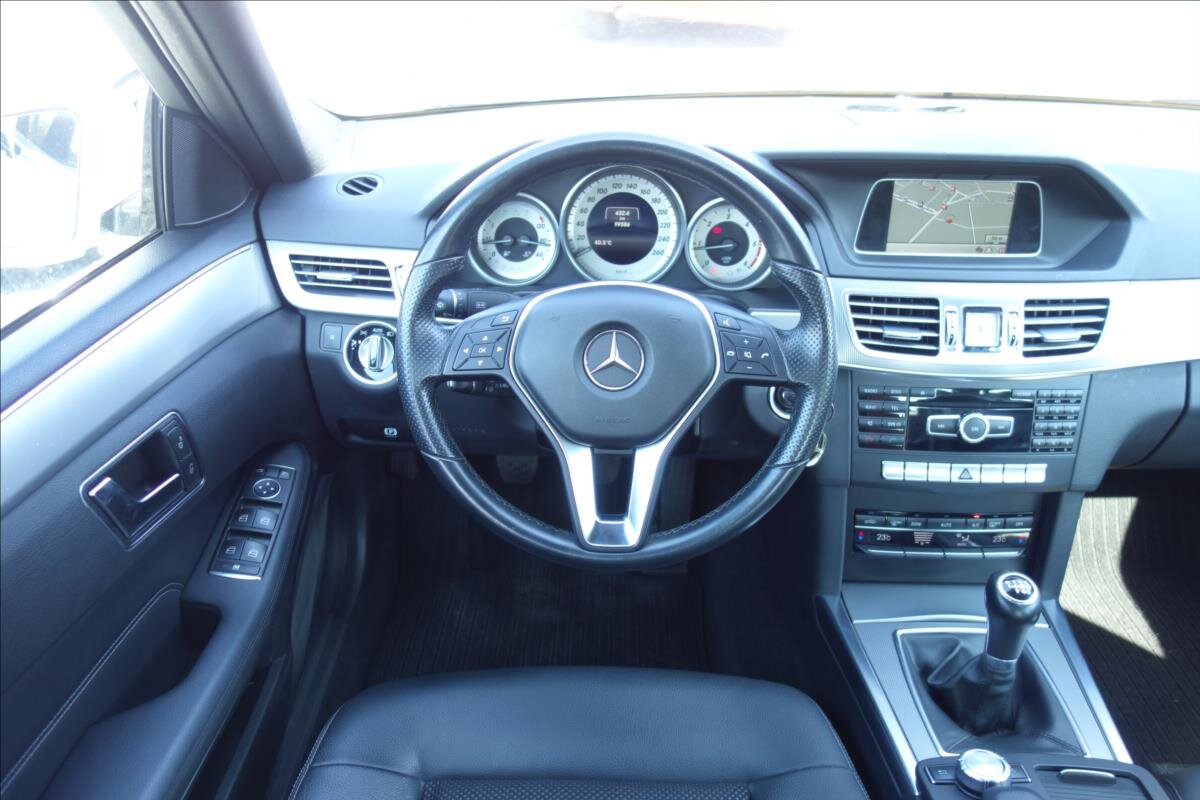 Mercedes-Benz Třídy E Sedan / Limuzína 2,1 l 125 kw