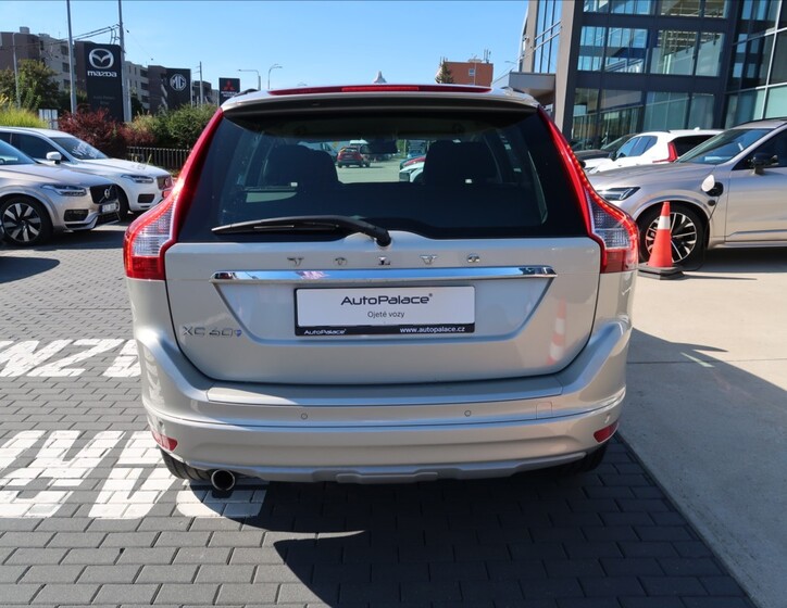 Volvo XC60 5