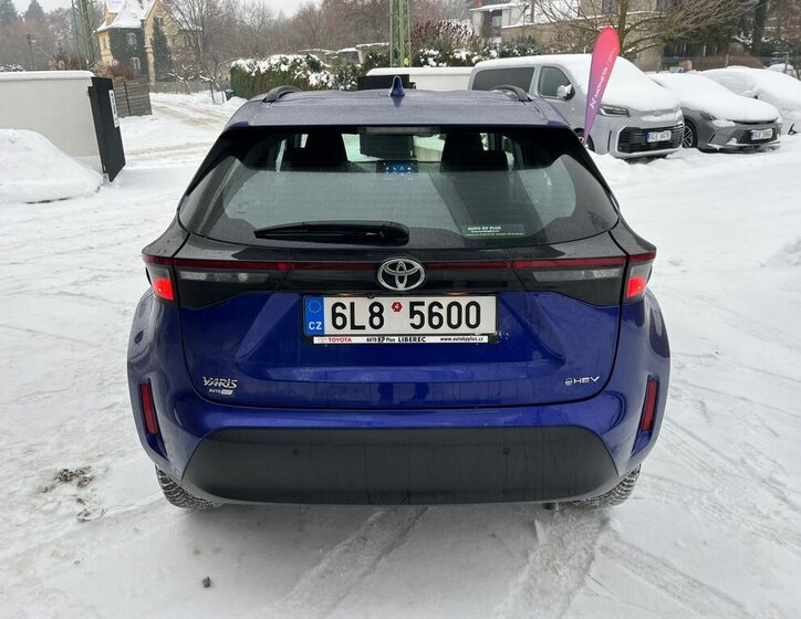 Toyota Yaris Cross 25