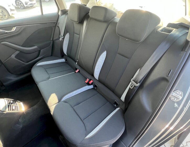 Škoda Scala Hatchback 1,0 l 85 kw