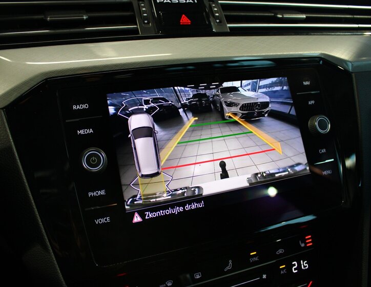 Volkswagen Passat 16