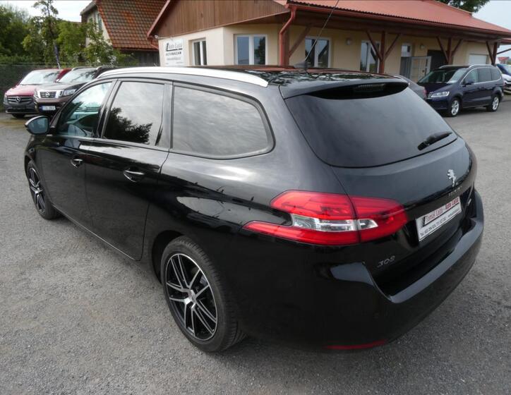 Peugeot 308 7