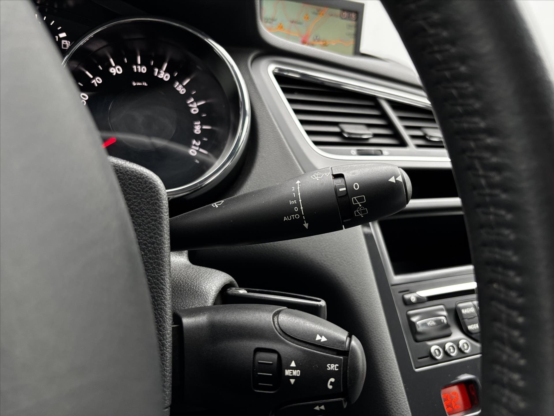 Peugeot 5008 MPV 2,0 l 120 kw