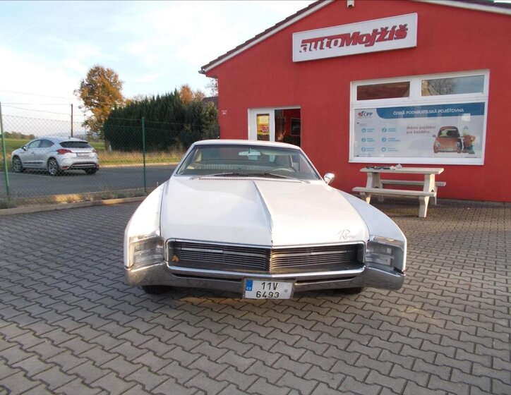 Buick Riviera Kupé 7,0 l 270 kw