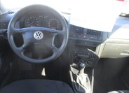 Volkswagen Golf Hatchback 1,6 l 77 kw