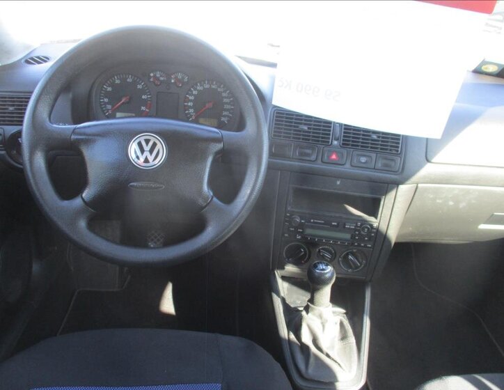 Volkswagen Golf Hatchback 1,6 l 77 kw