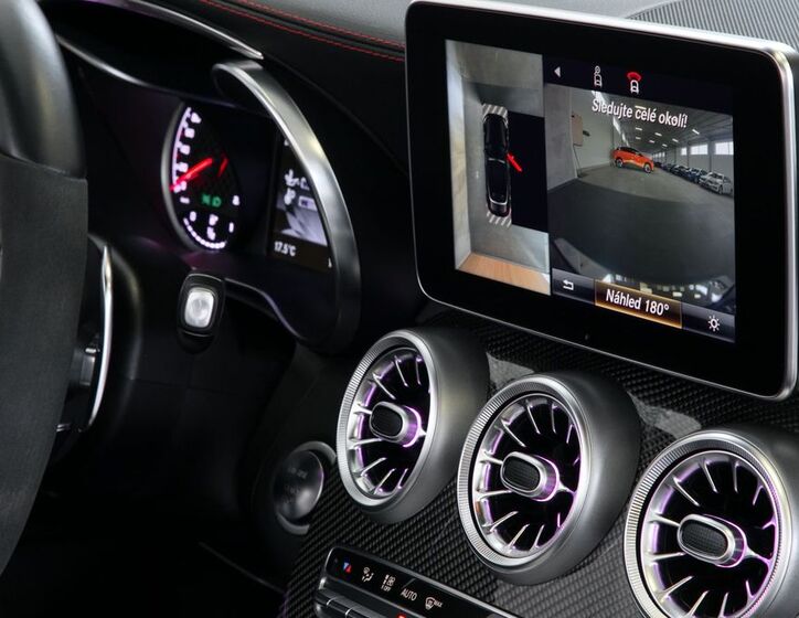 Mercedes-Benz Třídy C 33