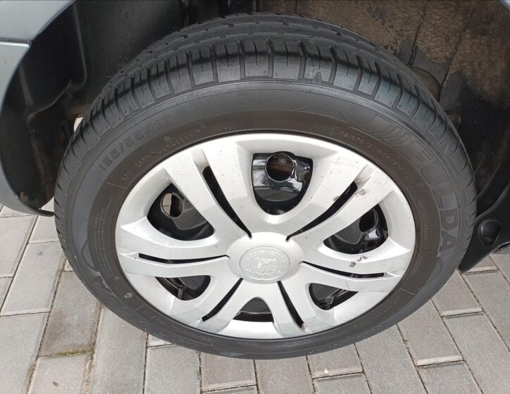 Škoda Roomster Kombi 1,2 l 63 kw