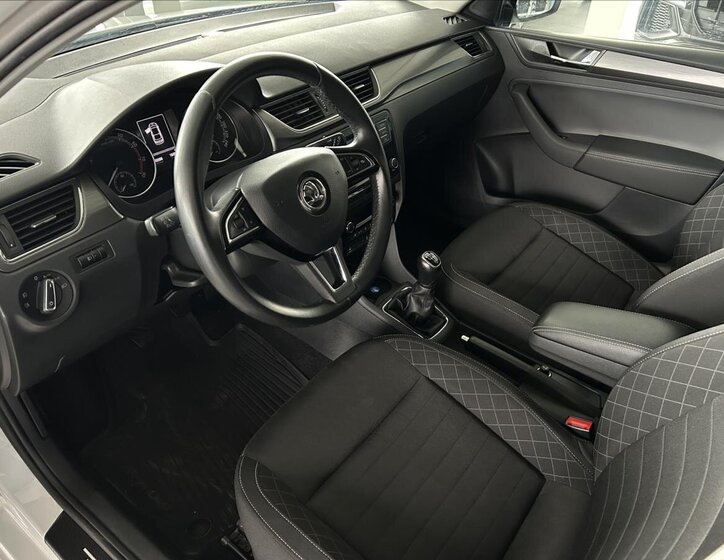 Škoda Rapid Sedan 999,0 81 kw