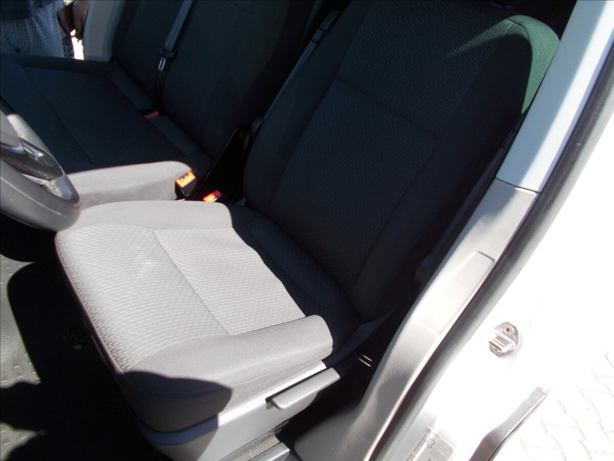 Volkswagen Caravelle MPV 2,0 l 110 kw