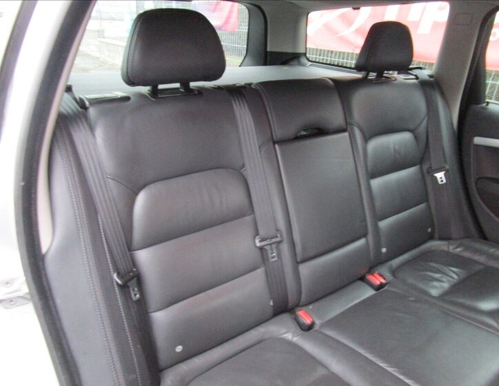 Volvo XC70 Kombi 2,4 l 158 kw