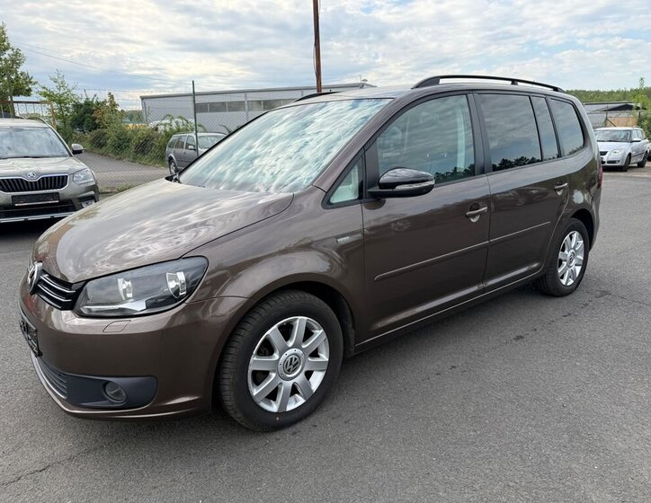 Volkswagen Touran Kombi 1,6 l 77 kw