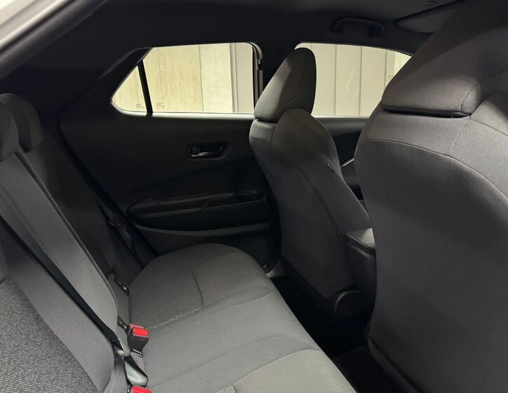 Toyota C-HR Hatchback 1,8 l 90 kw