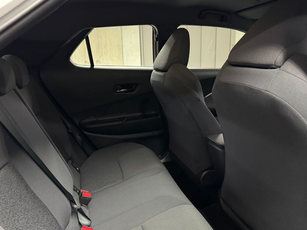 Toyota C-HR Hatchback 1,8 l 90 kw