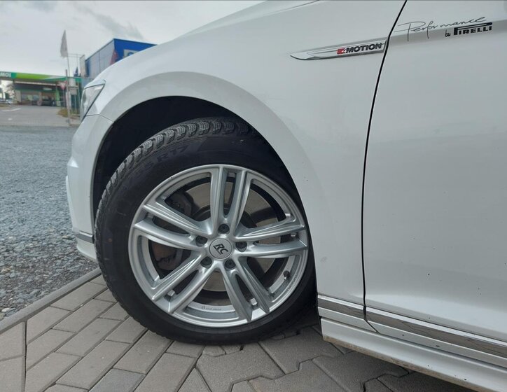 Volkswagen Passat 52