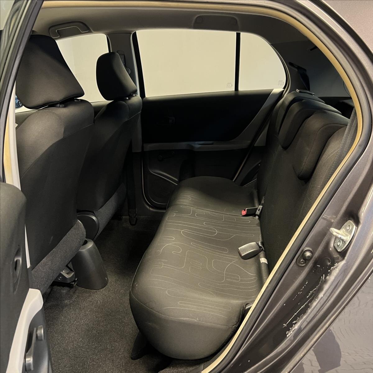 Toyota Yaris Hatchback 998,0 51 kw