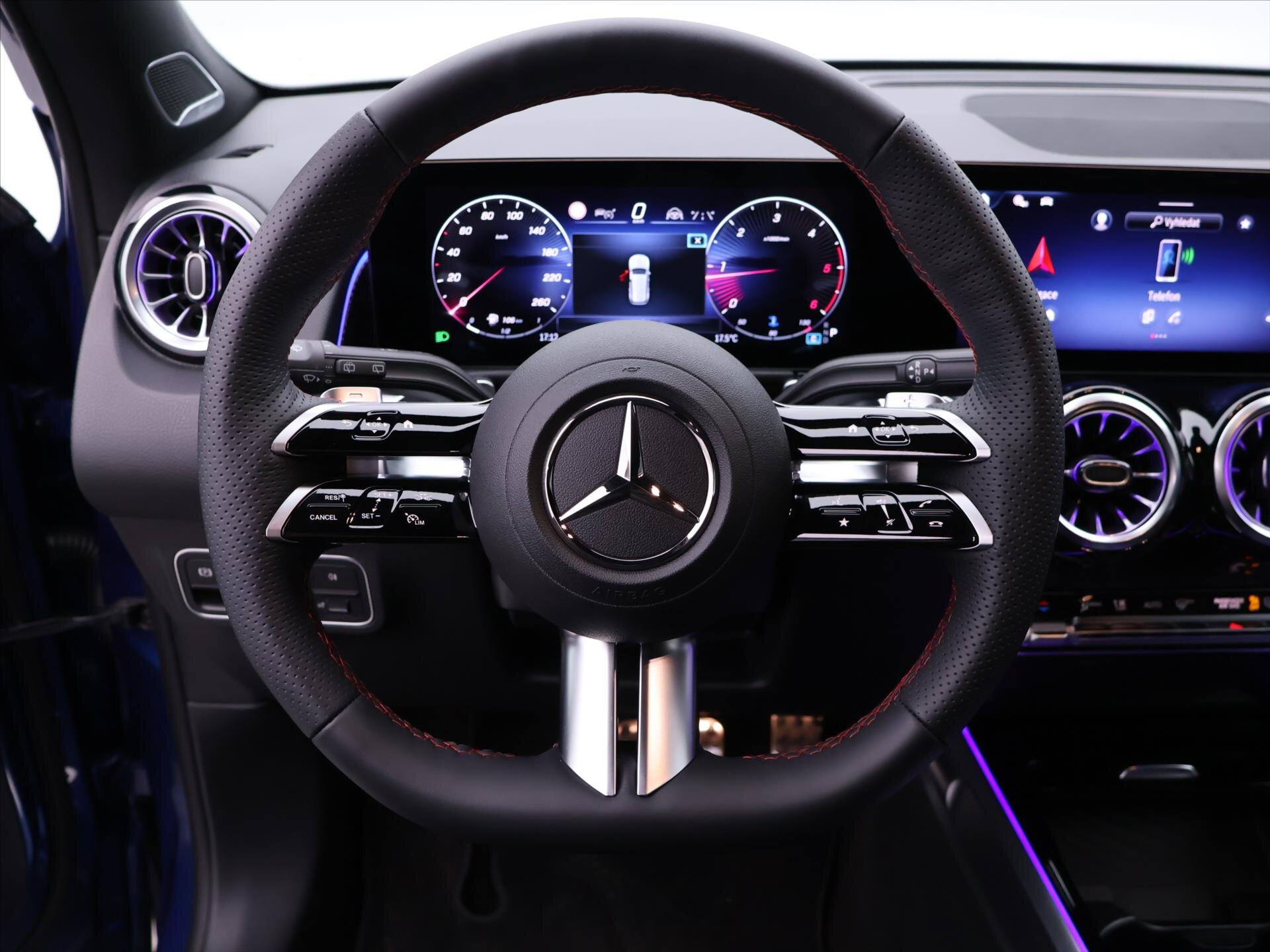 Mercedes-Benz GLB SUV / Terénní 2,0 l 110 kw