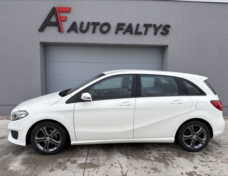 Mercedes-Benz Třídy B Kombi 1,5 l 80 kw