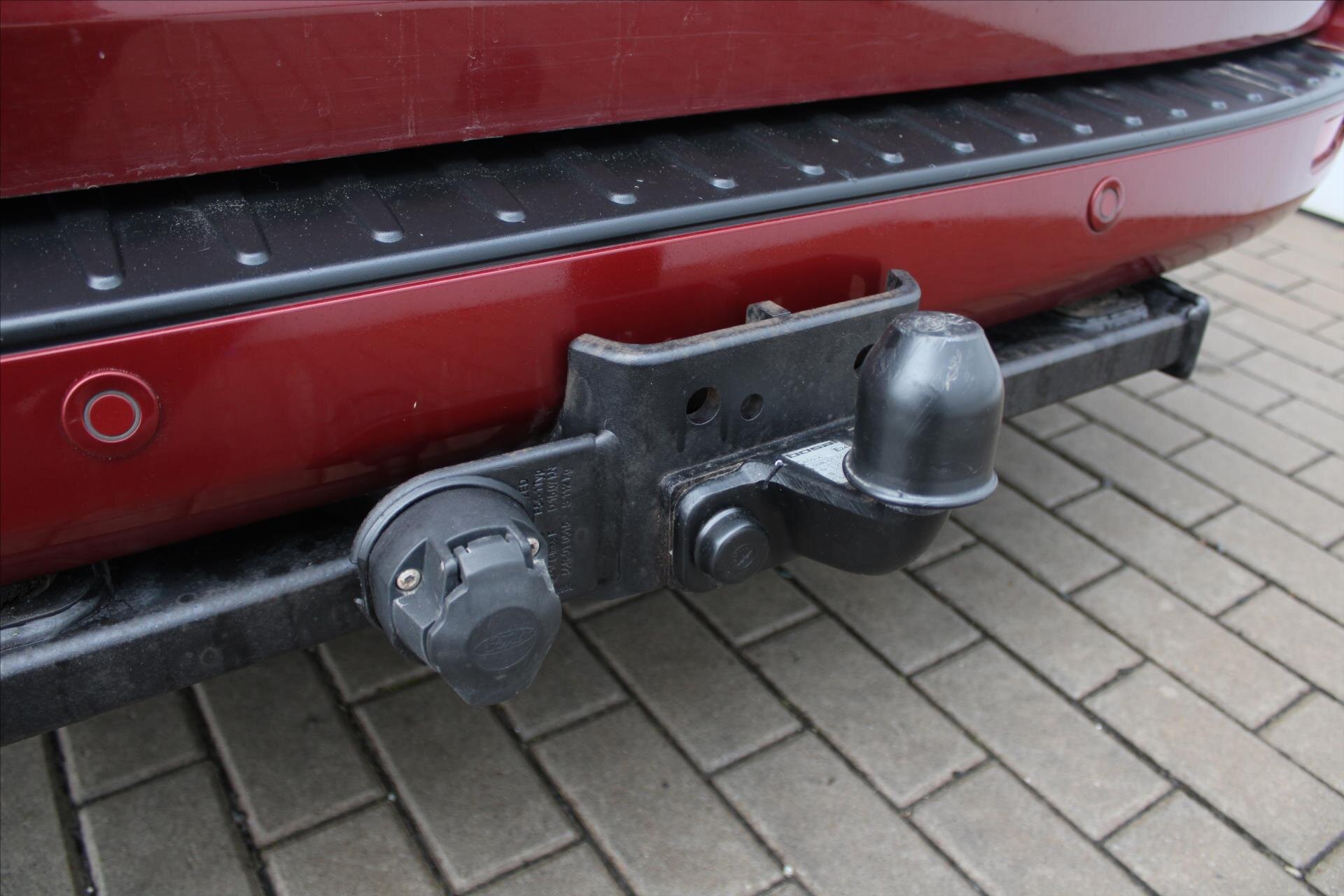 Ford Tourneo Custom MPV 2,0 l 136 kw