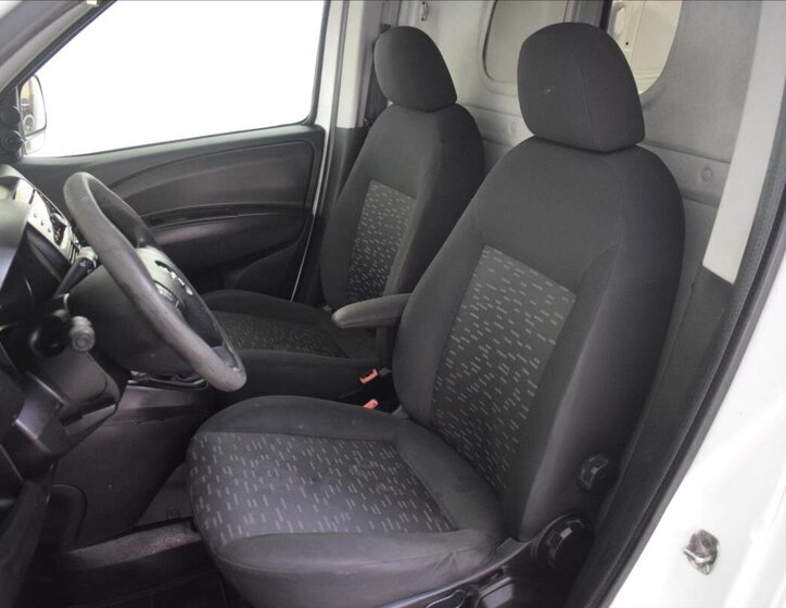 Opel Combo Ostatní 1,2 l 66 kw